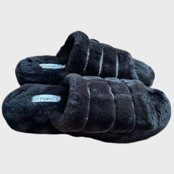 Black Faux Fur Slippers Rue21 | Women’s Size 8 - Picture 6 of 9